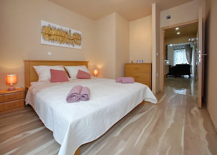 Apartment Few Steps From The Center - New And Modern For 4 Persons *