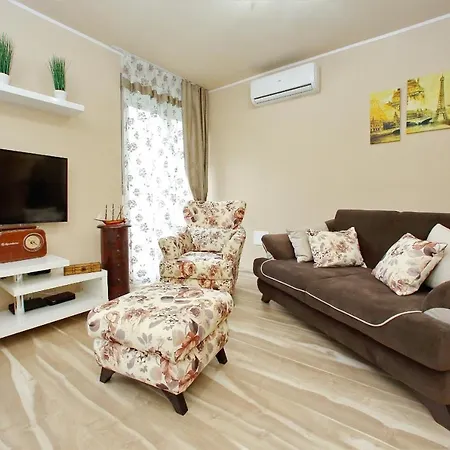 Few Steps From The Center - New And Modern For 4 Persons Lejlighed Zadar