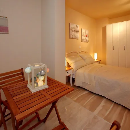Lejlighed Few Steps From The Center - New And Modern For 4 Persons *