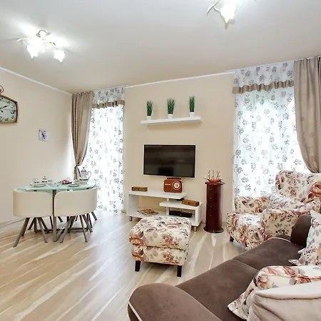 Few Steps From The Center - New And Modern For 4 Persons * Zadar